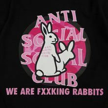 Carregar imagem no visualizador da galeria, Camiseta Anti Social Rabbit