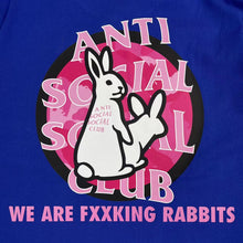 Carregar imagem no visualizador da galeria, Camiseta Anti Social Rabbit